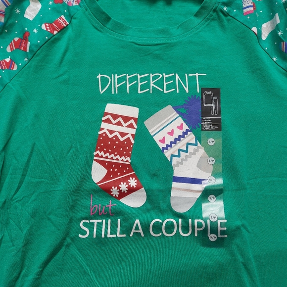 NWT La Vie En Rose Womens Christmas Pajama Set, Size Small - Picture 3 of 8